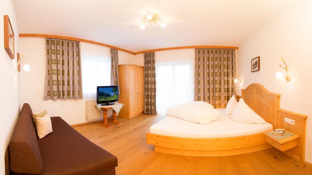 Pension Am Rain Neustift im Stubaital Cameră foto